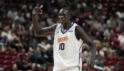 马卢阿奇谈夏联首秀：能上场让我特别兴奋 我必须快速适应一切