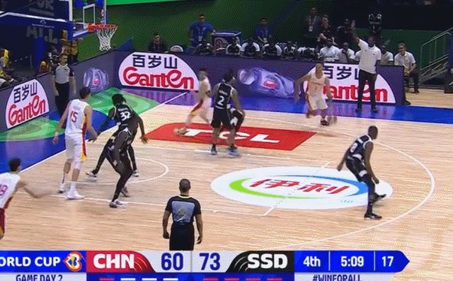 1693290373944010706.gif 李凯尔中投不中.gif